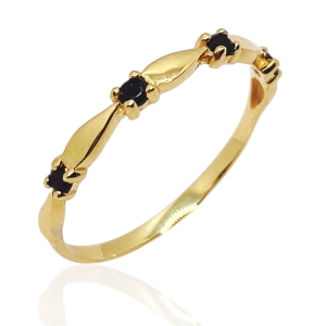 Złoty pierścionek z cyrkoniami 585